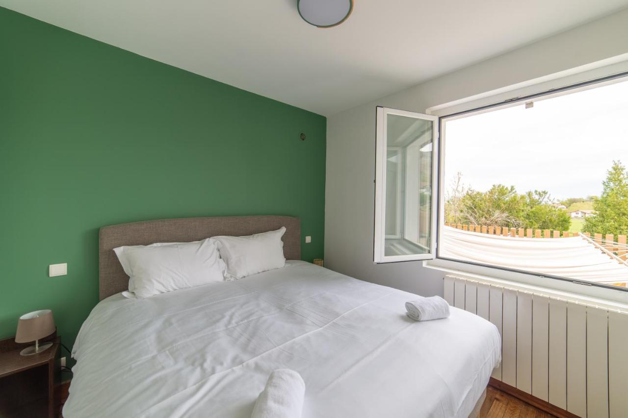 Auberge Trabenia Ascain Ruang foto