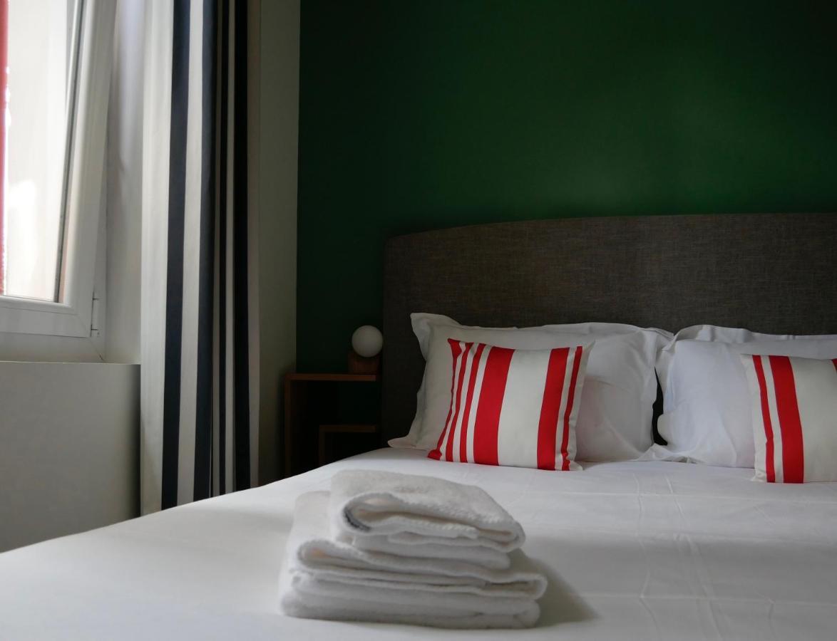 Auberge Trabenia Ascain Bagian luar foto