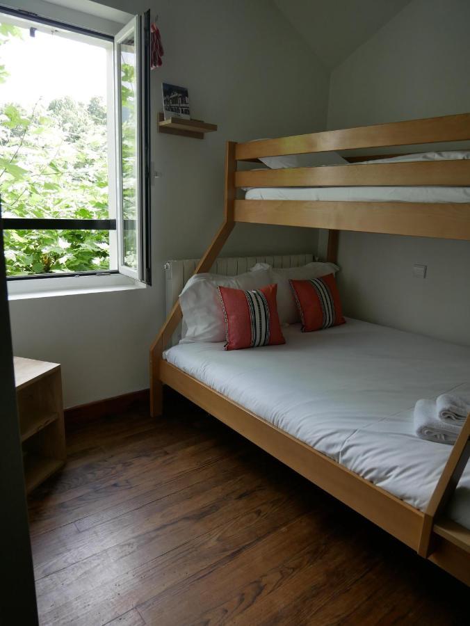 Auberge Trabenia Ascain Bagian luar foto