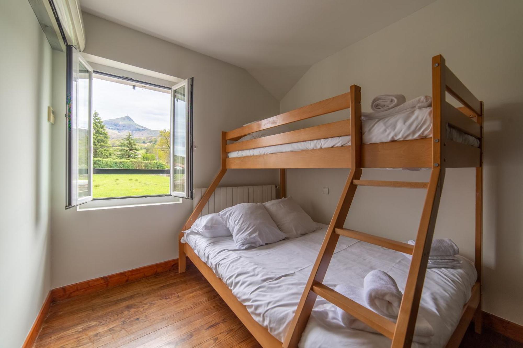Auberge Trabenia Ascain Ruang foto
