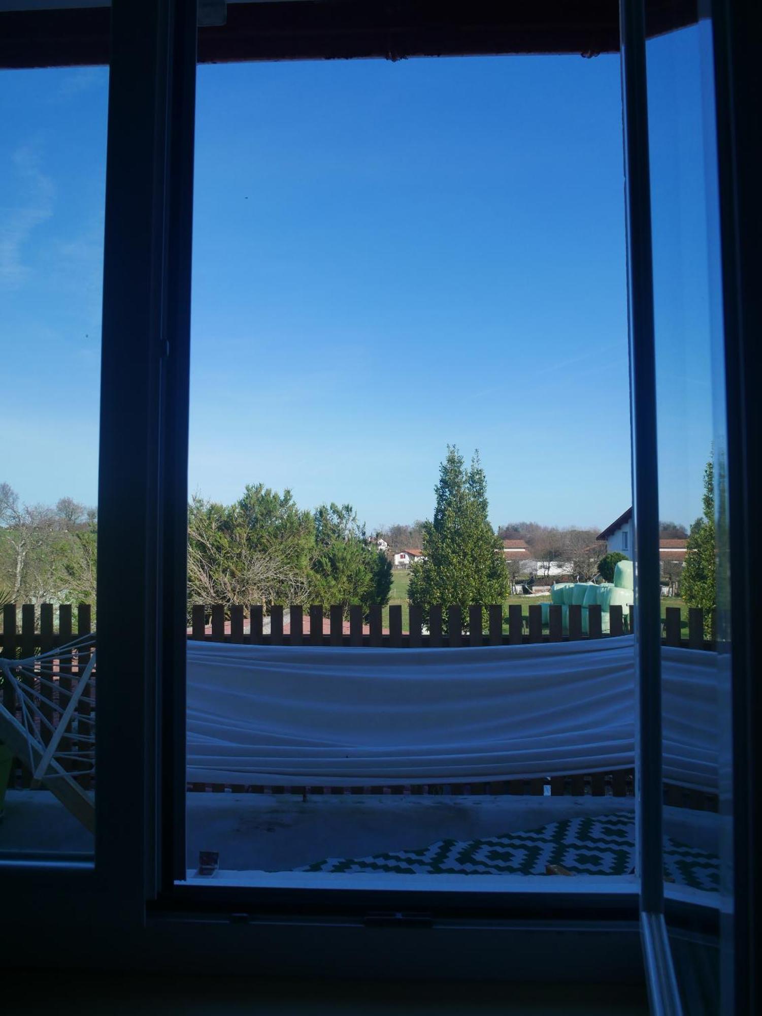 Auberge Trabenia Ascain Ruang foto