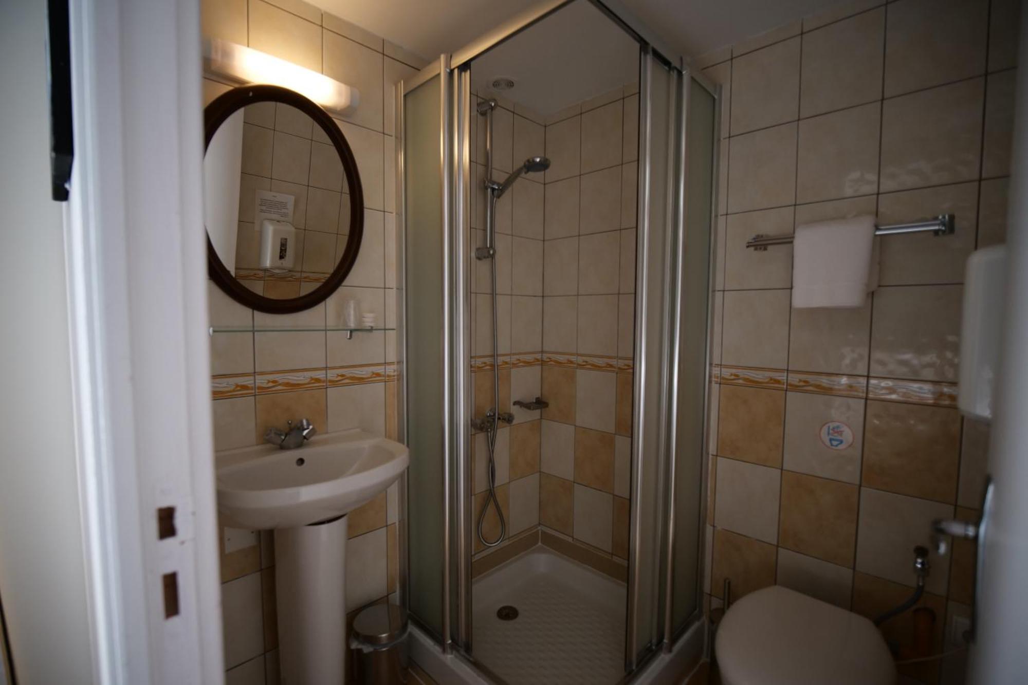 Auberge Trabenia Ascain Ruang foto